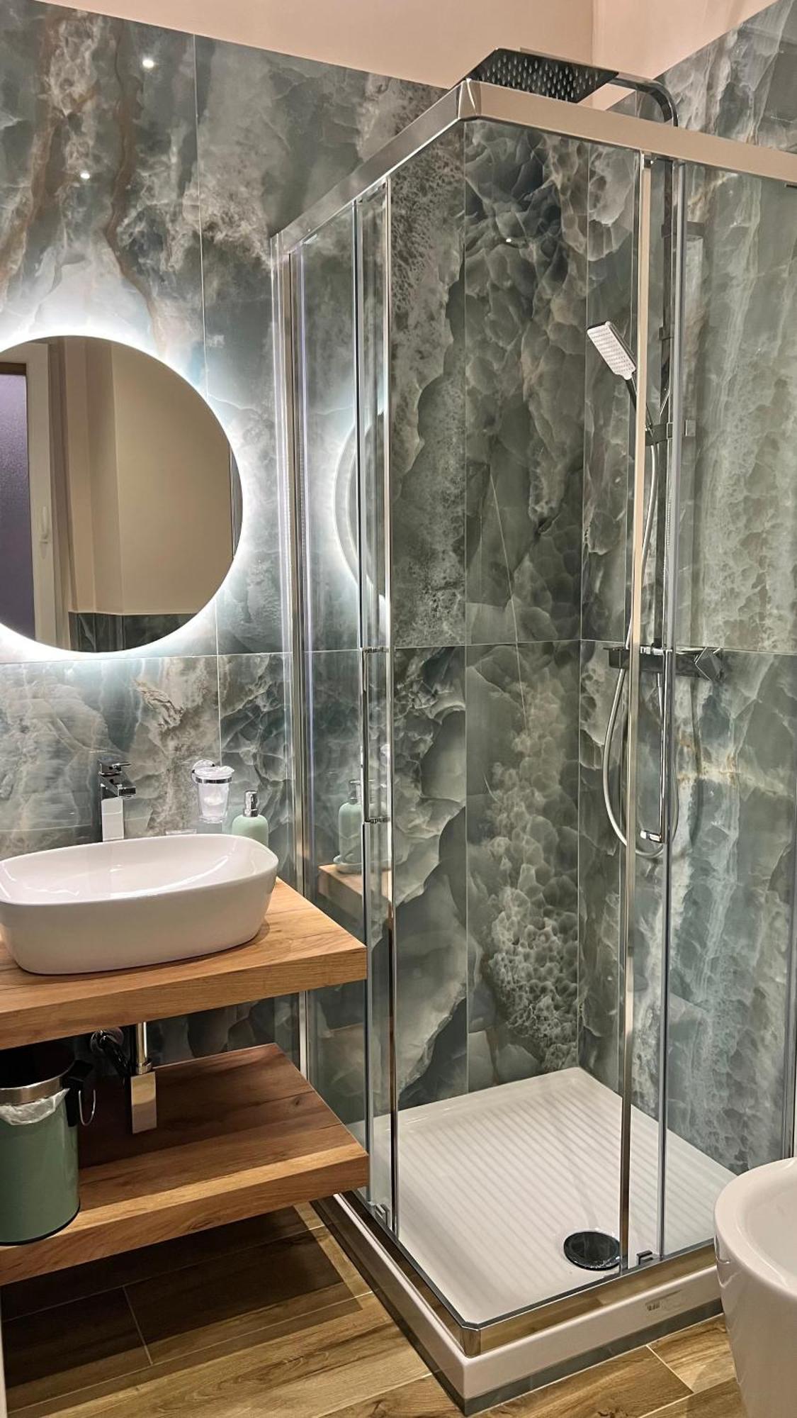 Raffaelli Suite — Photos 1